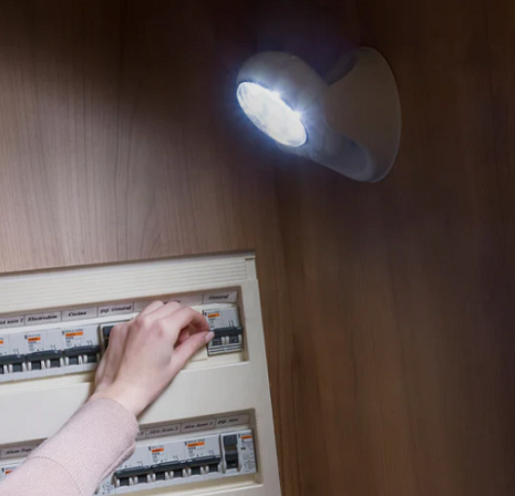 מנורת LED עם חיישן תנועה – תמונה 6